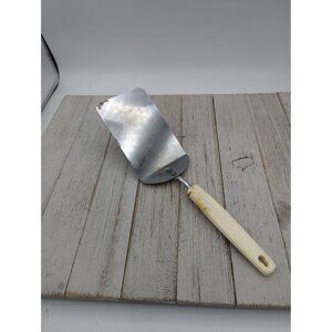 Chief Solid Spatula Server 10 1/4" White Handle Chrome